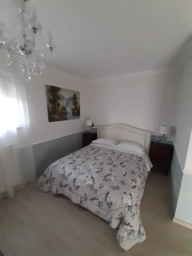 B&B Domus Aurea 20 San Giovanni Teatino Kültér fotó