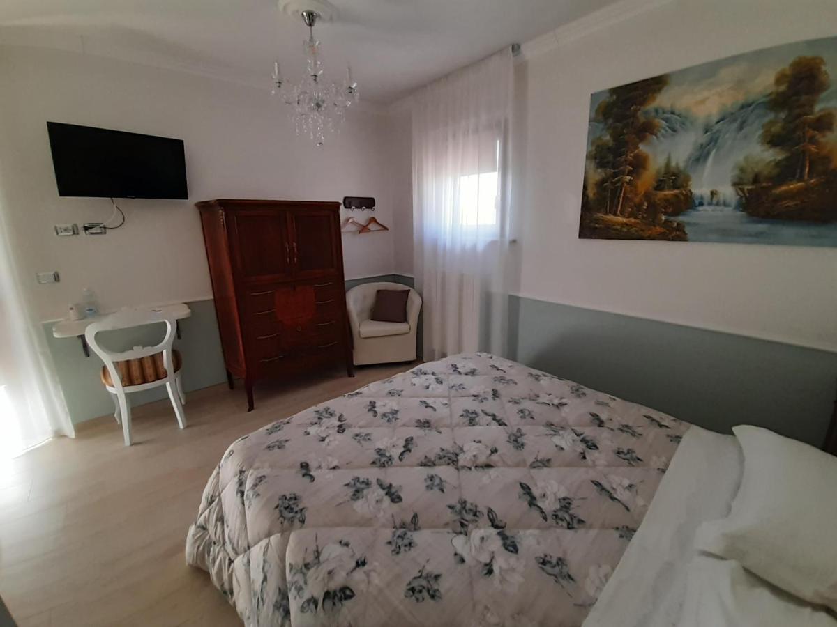 B&B Domus Aurea 20 San Giovanni Teatino Kültér fotó