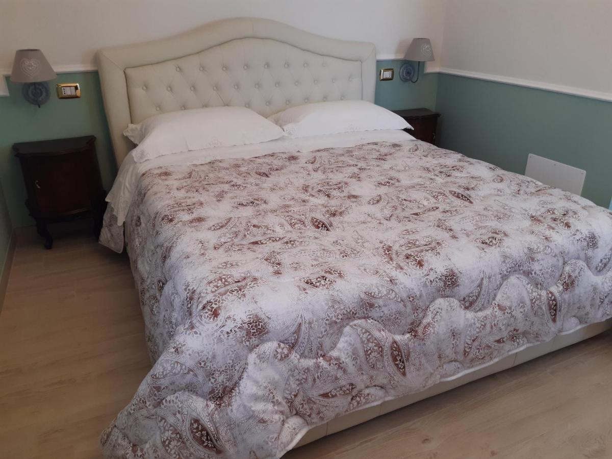 B&B Domus Aurea 20 San Giovanni Teatino Kültér fotó