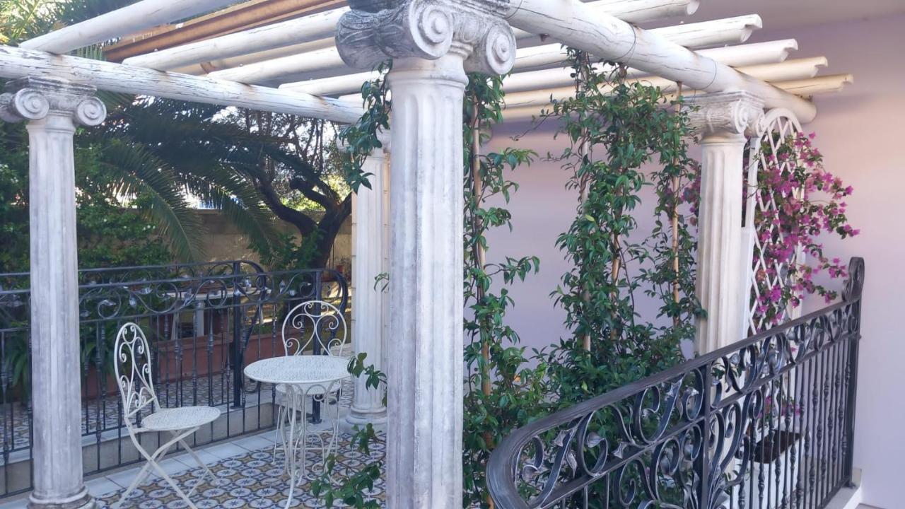 B&B Domus Aurea 20 San Giovanni Teatino Kültér fotó